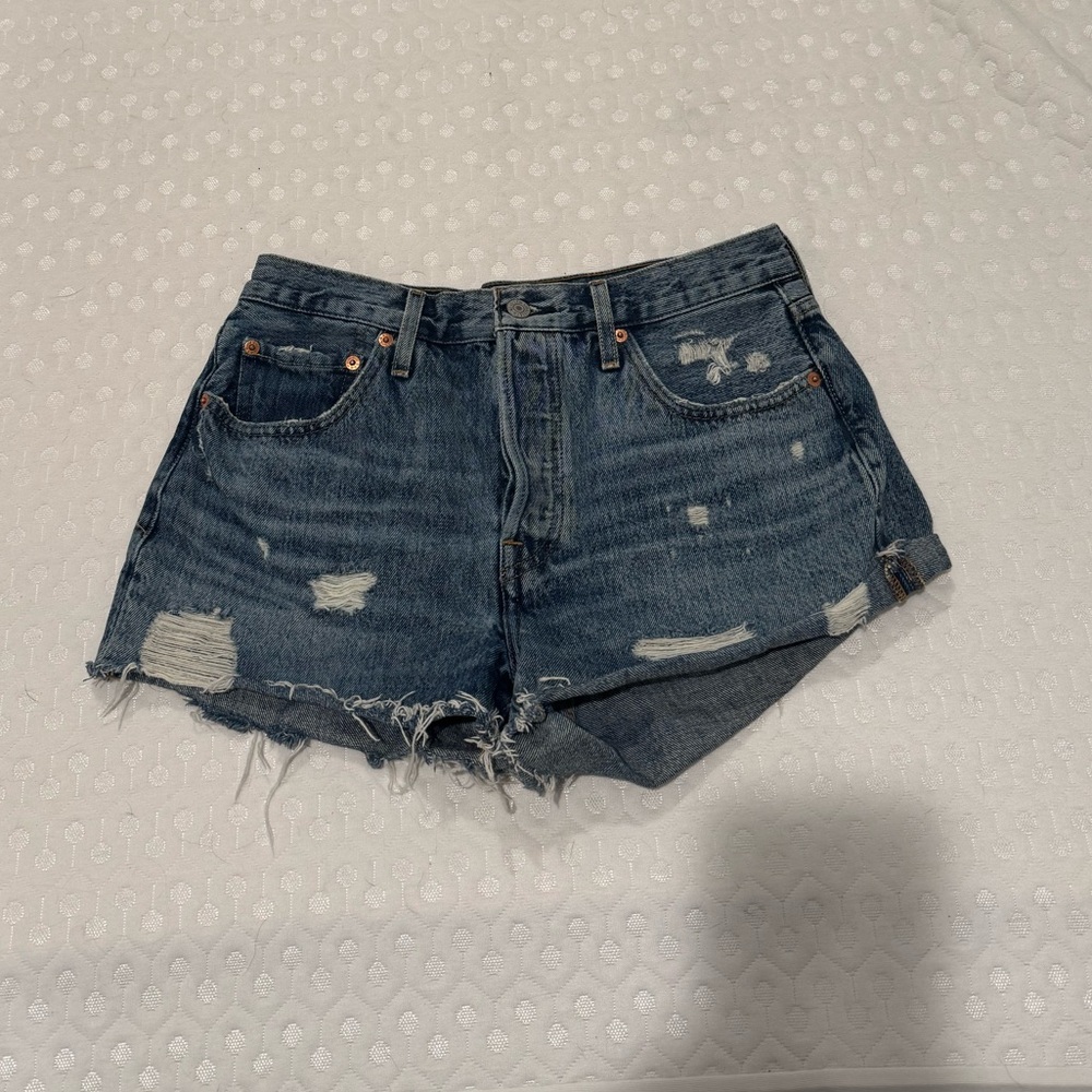 Levi’s 501 Original Denim Shorts Size 28